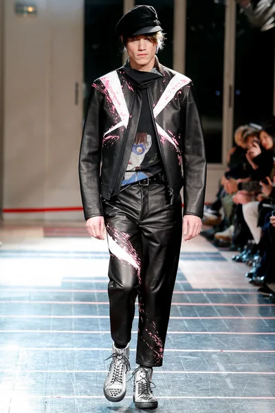 Look 36